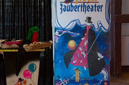 21947493129_c27ee54d32_z