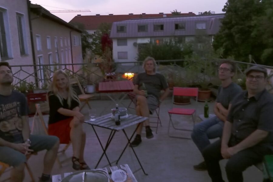 242073860_901020160523908_6864672481875538397_n